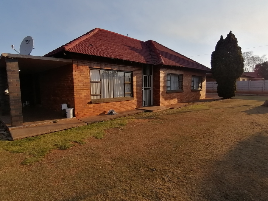 3 Bedroom Property for Sale in Stilfontein Ext 2 North West